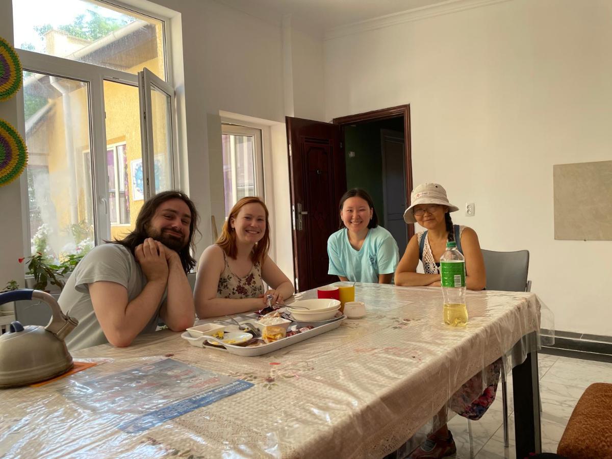 Sweet Home Hostel Bishkek Luaran gambar