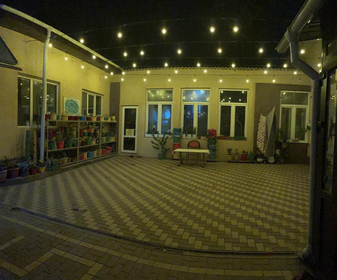 Sweet Home Hostel Bishkek Luaran gambar