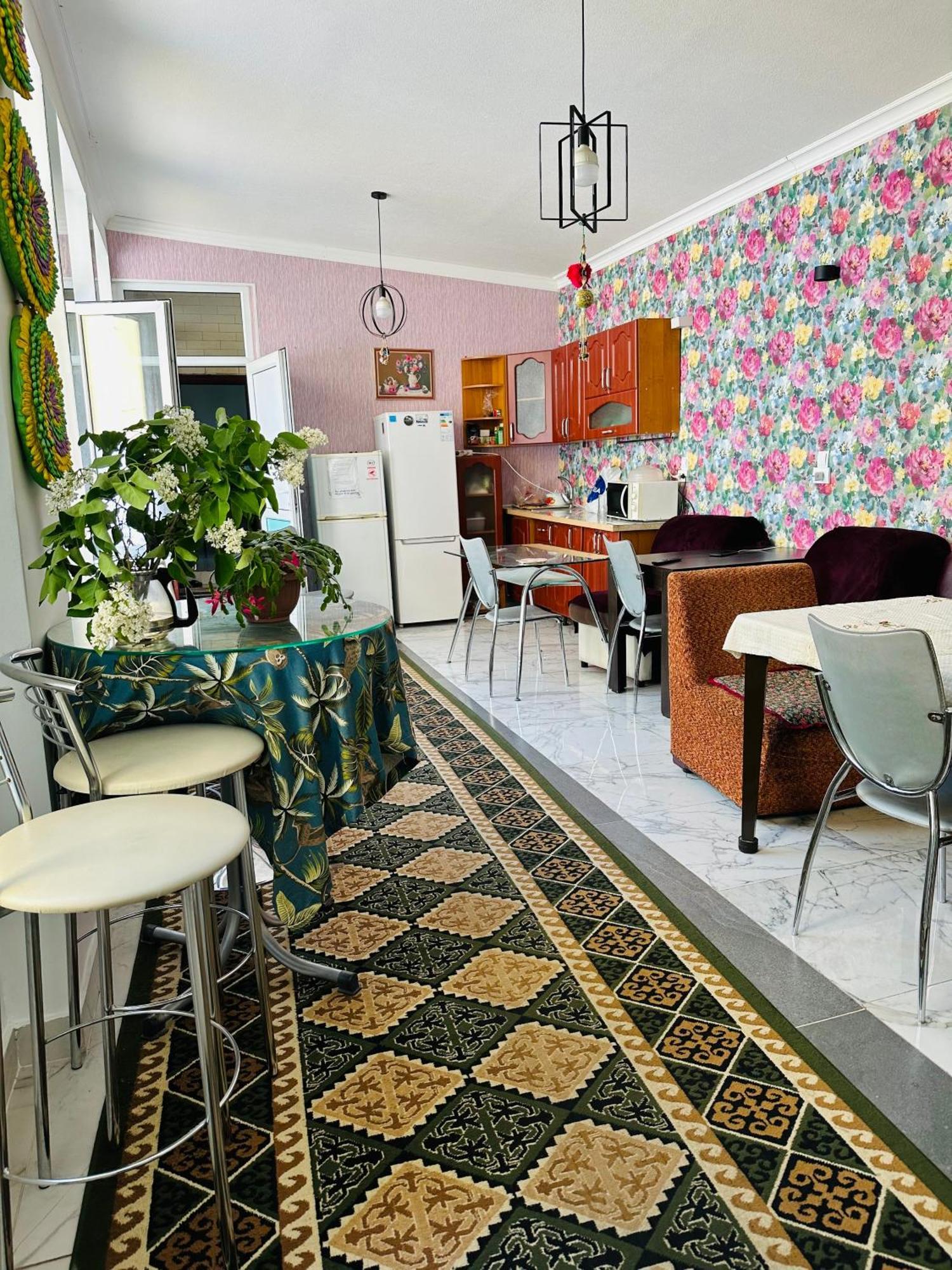 Sweet Home Hostel Bishkek Luaran gambar